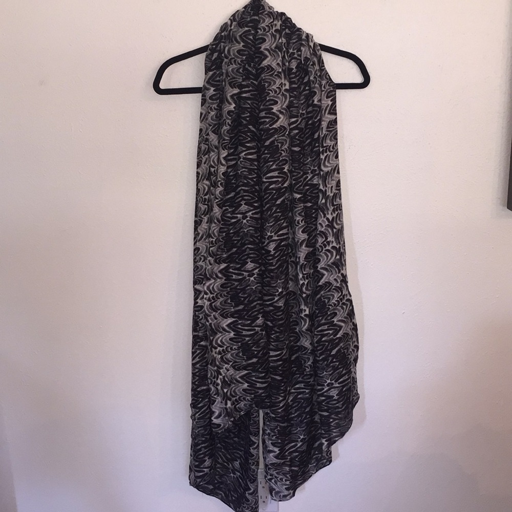 Stella and dot scarf